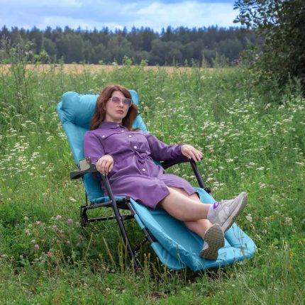 Сгъваемо походно легло тип шезлонг